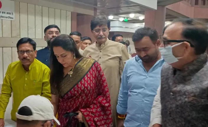 रामपुर: उप राष्ट्रपति के चुनाव में सांसद ने किया मतदान