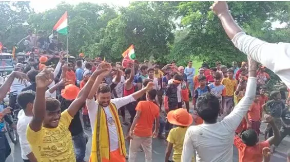 बदायूं: सड़कों पर कांवड़ियों का हुजूम, कछला घाट पर आस्था का सैलाब