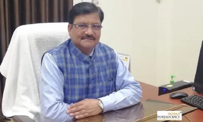 बरेली: गोद लिए आंगनबाड़ी केंद्रों की परखें स्थिति, डीएम ने दिए निर्देश