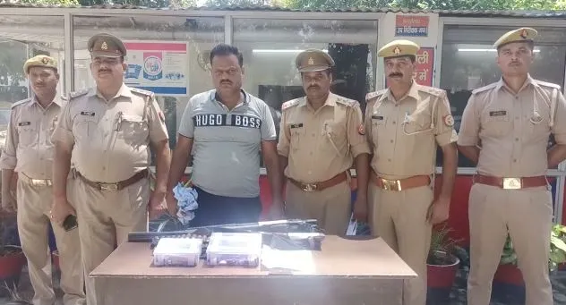 शाहजहांपुर: अवैध हथियार और फर्जी लाइसेंस के साथ हिस्ट्रीशीटर अधिवक्ता गिरफ्तार, एक दर्जन से अधिक मामले हैं दर्ज
