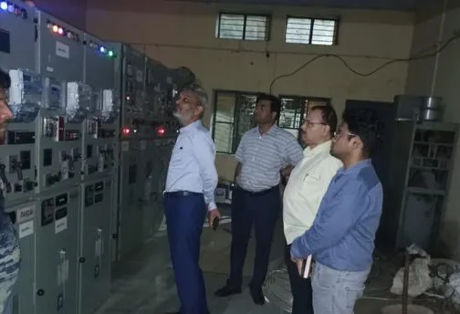 बरेली: रक्षाबंधन पर भी बिजली कटौती ने लोगों को किया तंग, मुख्य अभियंता ने किया दोहना बिजली घर का निरीक्षण