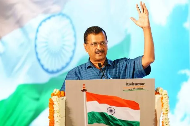 मुख्यमंत्री केजरीवाल ने दिल्ली के निवासियों से घरों में तिरंगा फहराने की अपील की