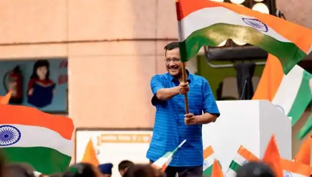 ऊंचाई वाले 500 स्तंभों पर झंडा लहराने के साथ दिल्ली बना तिरंगे का शहर- केजरीवाल