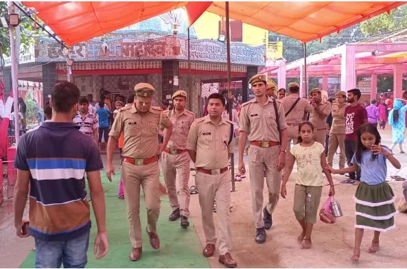 बरेली: एसपी सिटी ने मंदिरों में किया निरीक्षण, दिए ये दिशा-निर्देश