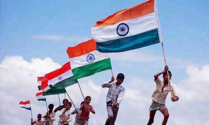 भारत के झंडे में कितनी बार हुआ बदलाव?, जानिए राष्ट्रीय ध्वज की यात्रा