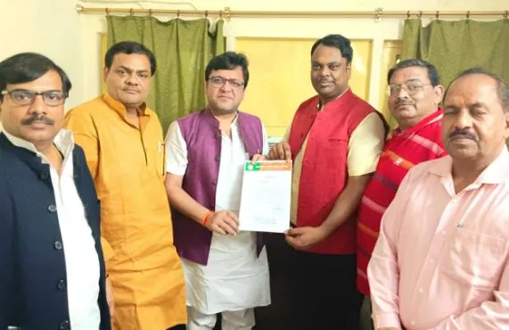 बरेली: उप्र उद्योग व्यापार संगठन बरेली के महानगर अध्यक्ष मनोनीत हुए मनीष अग्रवाल