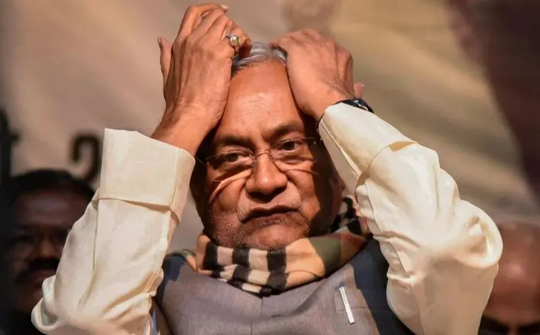 सीएम नीतीश कुमार के हेलीकॉप्टर की हुई इमरजेंसी लैंडिंग, जानिए क्या है मामला