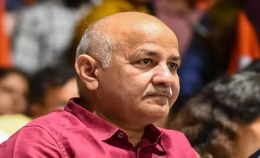 शराब घोटाला: CBI ने 5 लोगों के खिलाफ दर्ज की FIR, मनीष सिसोदिया को बनाया आरोपी नंबर 1
