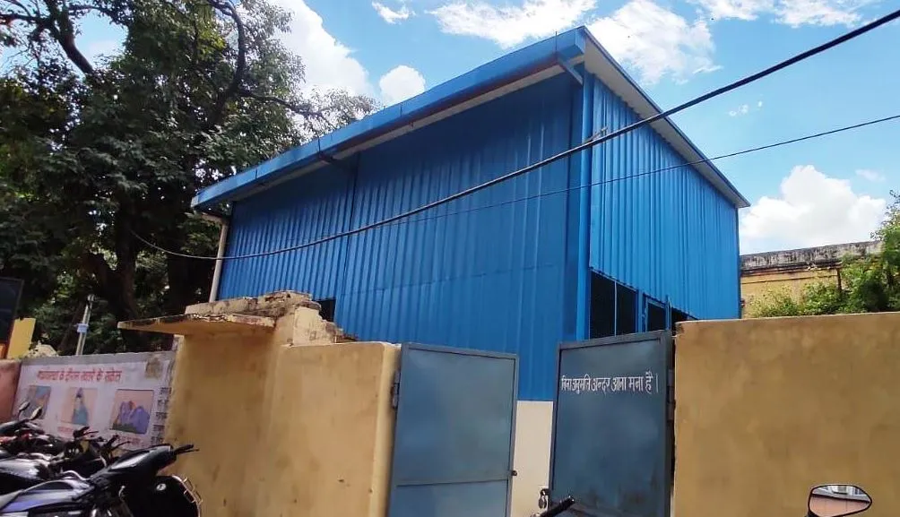 बरेली: मरीजों को सांसें देने वाले विभाग का फाल्ट, धूल फांक रहे ऑक्सीजन प्लांट