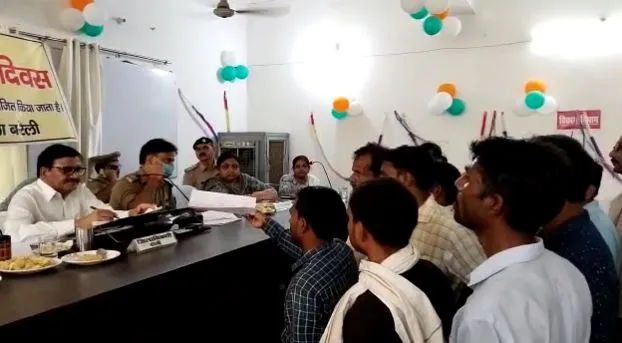 बरेली: सम्पूर्ण समाधान दिवस पर चौकी इंचार्ज के खिलाफ SSP से शिकायत, जानें पूरा मामला
