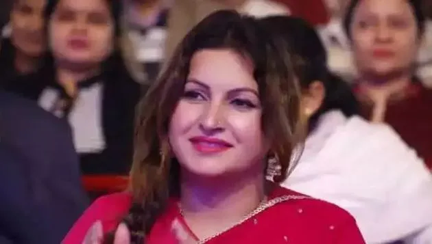 दिल का दौरा पड़ने से टिकटॉक स्टार सोनाली फोगाट का निधन, बीजेपी के टिकट पर लड़ी थीं चुनाव