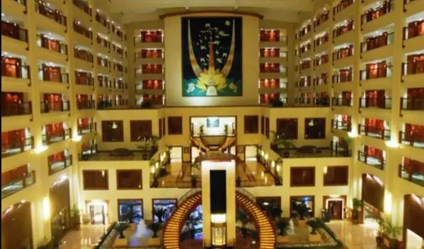 मुंबई: एक पांच सितारा होटल को बम से उड़ाने की धमकी, फोन पर चार जगह बम रखे होने का दावा