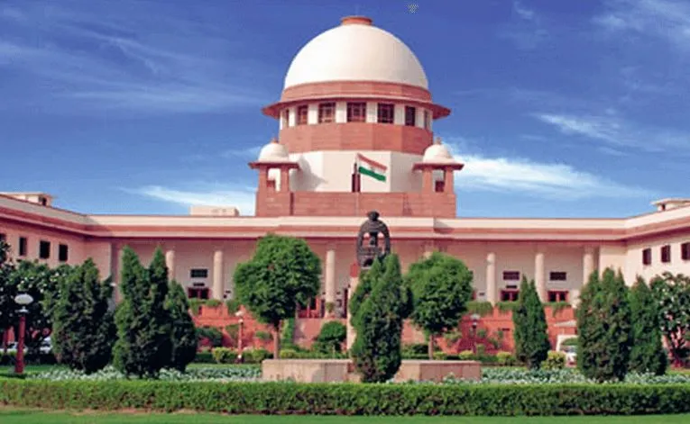 महाराष्ट्र सियासी संकट से जुड़ी याचिकाएं संविधान पीठ को भेजी गईं, गुरुवार को होगी सुनवाई