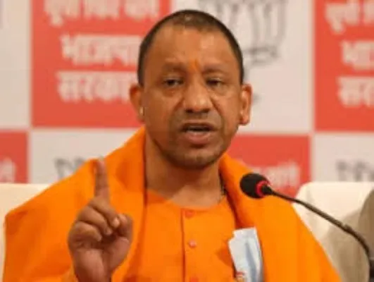 लखनऊ : प्रिकॉशन डोज पर सीएम योगी हुए गंभीर, कही यह बड़ा अभियान चलाने की बात