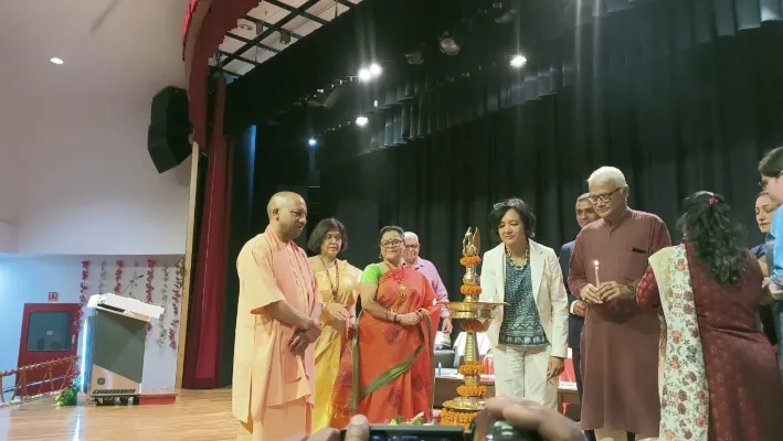 गोरखपुर : सीएम योगी ने एम्स गोरखपुर में ऑडिटोरियम का किया उद्घाटन, चिकित्सकों से कही यह जरूरी बात