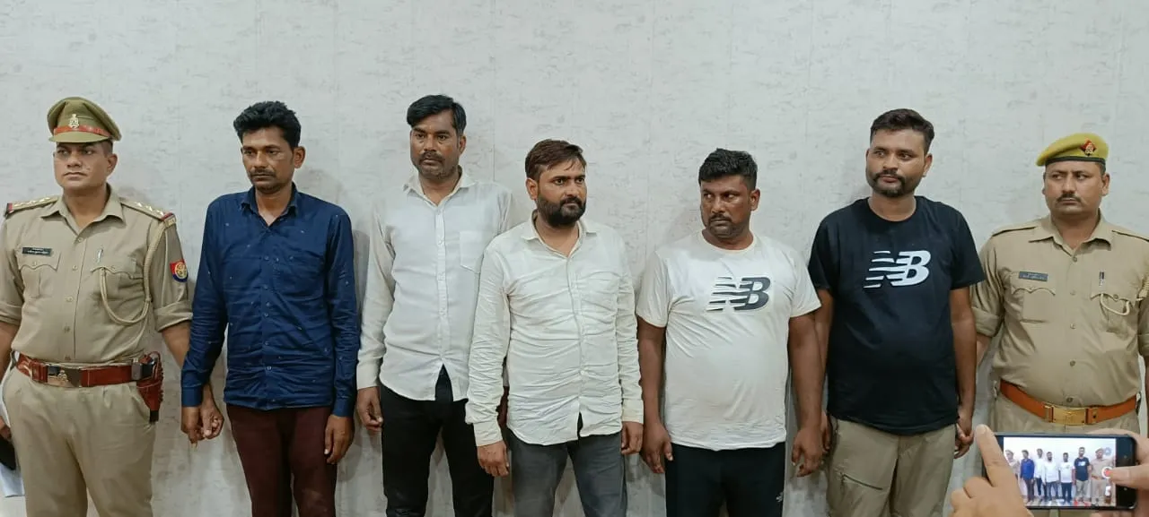शाहजहांपुर: शराब कंपनी का एक करोड़ से अधिक उड़ाने वाला सिटी इंचार्ज गिरफ्तार