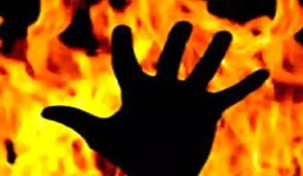 अमेरिका : मकान में लगी भीषण आग, जिंदा जल गए तीन बच्चों समेत 10 लोग