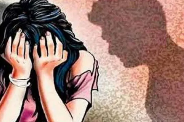 मुरादाबाद : नगर निगम के पार्षद समेत 13 पर सामूहिक दुष्कर्म का केस दर्ज