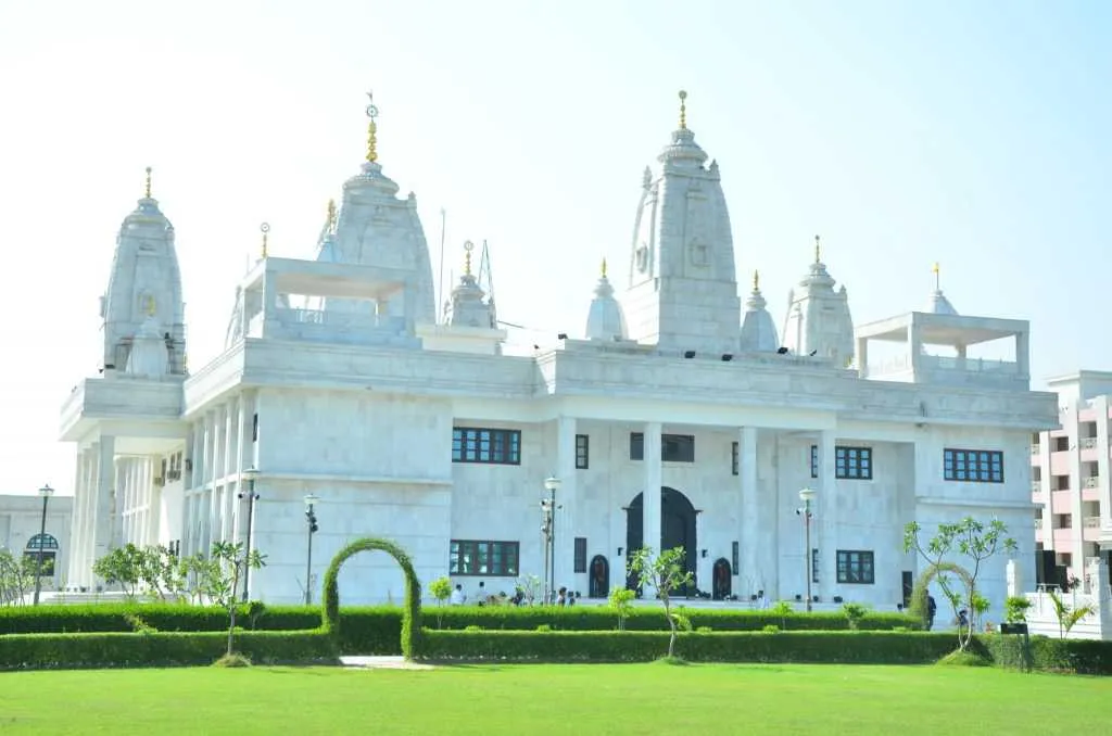 Iskcon Temple Kanpur | ISKCON Temple | Timings, Entry Fee, Schedules | Holidify