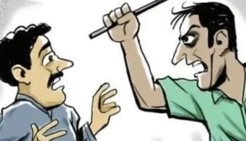 गरमपानी: खेत की ओर जा रहे किसान को बेरहमी से पीटा, हायर सेंटर रैफर