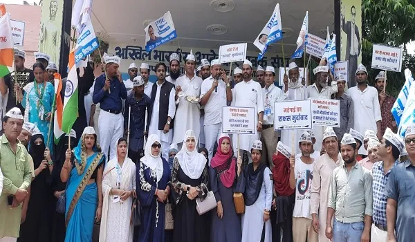 मुरादाबाद : महंगाई के खिलाफ नहीं निकल पाई आम आदमी पार्टी की पदयात्रा, नोकझोंक
