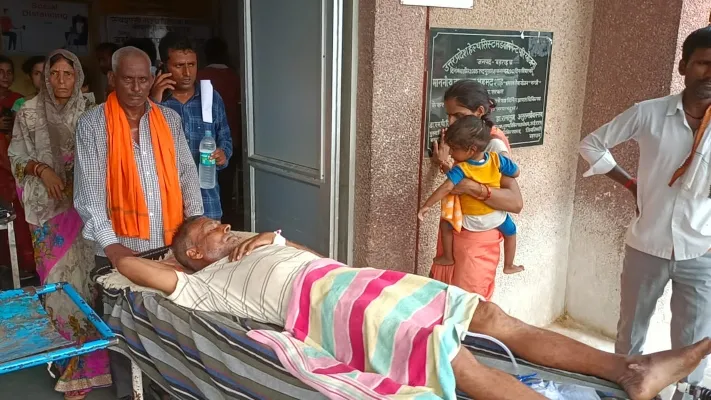 बहराइच : जमीनी विवाद में गैंगस्टर अपराधी ने चढ़ाया ट्रैक्टर, तीन घायल