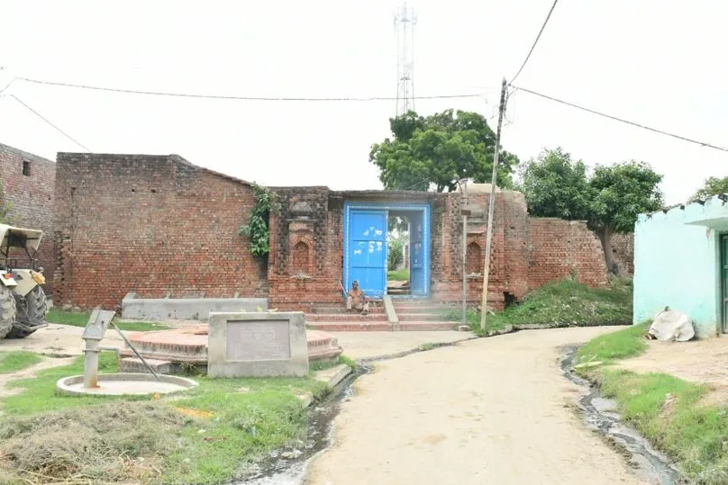 बरेली: ऊंचा गांव में सैलाब के चलते आधा गांव कर चुका है पलायन
