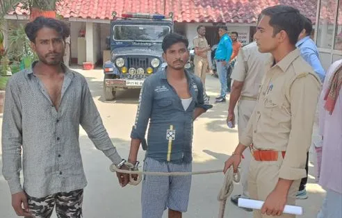 बरेली: पुलिस ने मादक पदार्थ की तस्करी करने वाले दो तस्करों को दबोचा, ढाई किलो डोडा चूरा बरामद