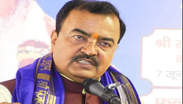 सड़क के साथ ड्रेनेज भी बनाएं, पराग डेयरी चलेगी: केशव मौर्य