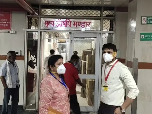 लखनऊ : कायाकल्प की टीम पहुंची सिविल अस्पताल, स्वास्थ्य सेवाओं में गुणवत्ता की कर रही है जांच