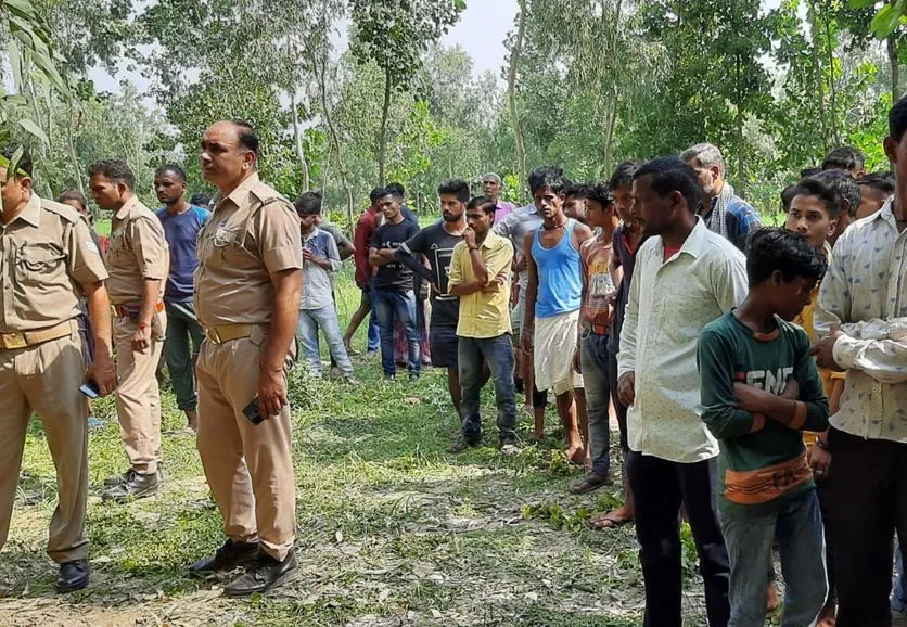बरेली: पेड़ से लटका मिला युवक का शव, हत्या की आशंका, घटना से मचा हड़कंप