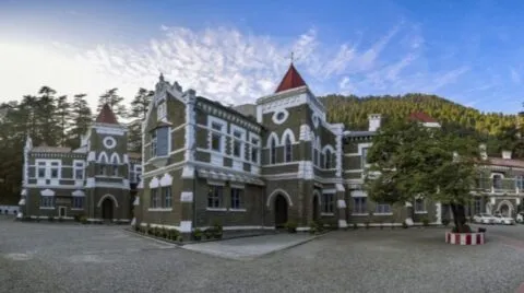 उत्तराखंड: महिलाओं के 30 फीसदी आरक्षण पर हाईकोर्ट ने लगाई रोक, भर्ती प्रक्रियाओं में असर पड़ना तय