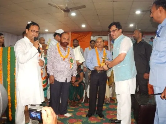 हम सभी को वीर शहीदों ,उनके परिजनों तथा वीरांगनाओं का सम्मान करना चाहिए : नितिन अग्रवाल