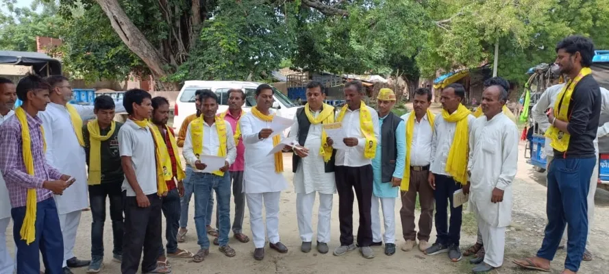 हरदोई : निकाय और लोकसभा चुनाव में उतरेगी सुभासपा, राष्ट्रीय प्रवक्ता सुनील अर्कवंशी ने लिया तैयारियों का जायजा