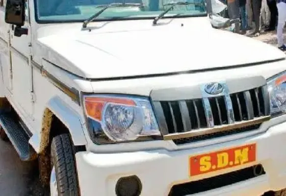 अयोध्या : काम में लापरवाही पर एसडीएम ने बैठक में लगाई फटकार
