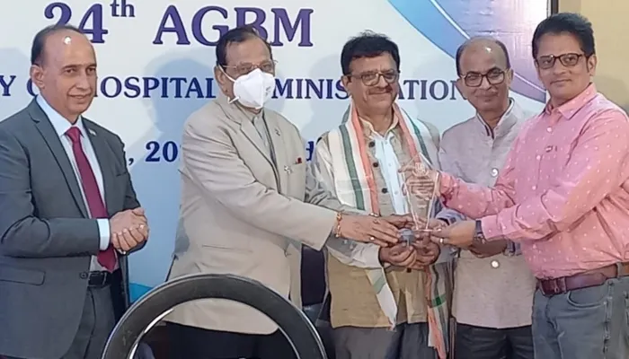 SGPGI के डॉ.राजेश हर्षवर्धन चन्द्रगुप्त पुरस्कार से सम्मानित, उत्कृष्ट योगदान के लिए मिला सम्मान