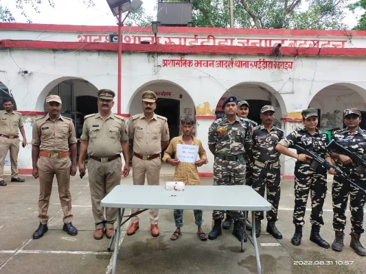 बहराइच: एसएसबी और पुलिस ने तस्कर को पकड़ा,121 ग्राम स्मैक बरामद