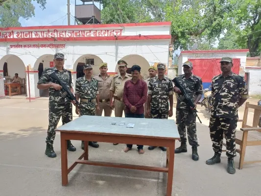 बहराइच : 51 लाख रुपए की स्मैक समेत तस्कर गिरफ्तार, नेपाल बॉर्डर पर एसएसबी और पुलिस को मिली सफलता