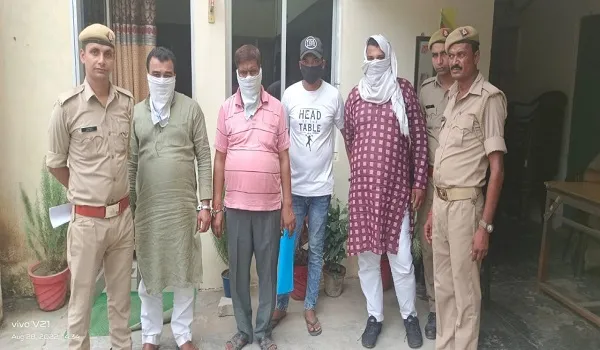अमरोहा : स्पा सेंटर की आड़ में चल रहा था सैक्स रैकेट, संचालिका समेत छह गिरफ्तार