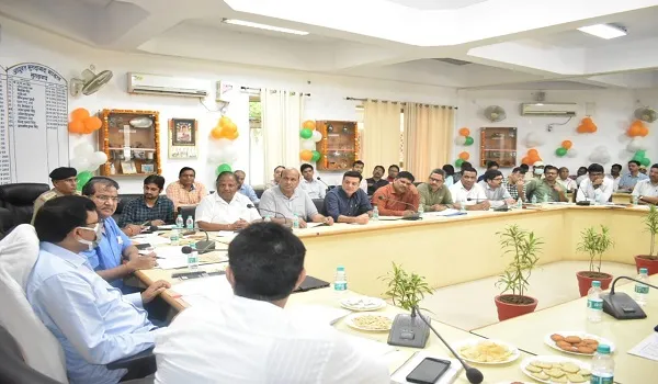 मुरादाबाद : उद्यमियों की समस्याओं के निस्तारण में गंभीरता दिखाएं अधिकारी