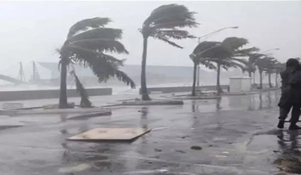 चीन ने तूफान और बाढ़ के लिए आपातकालीन प्रतिक्रिया शुरू की