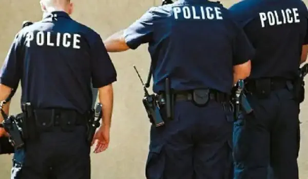 America: संदिग्ध की धुनाई का वीडियो हुआ वायरल, तीन पुलिसकर्मी सस्पेंड