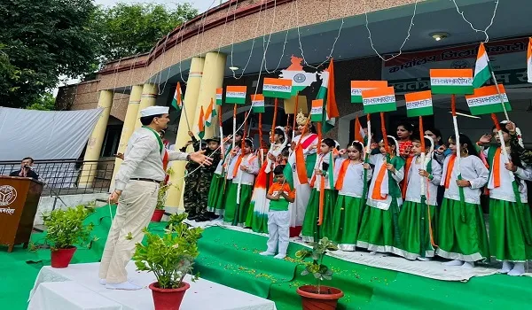 अमरोहा: धूमधाम से मनाई गई स्वतंत्रता दिवस की 75 वीं वर्षगांठ, अमृत महोत्सव के तहत जगह-जगह हुए कार्यक्रम
