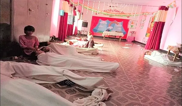 संभल: कस्तूरबा गांधी आवासीय विद्यालय में सुविधाएं दरकिनार, 12 से अधिक छात्राएं बीमार