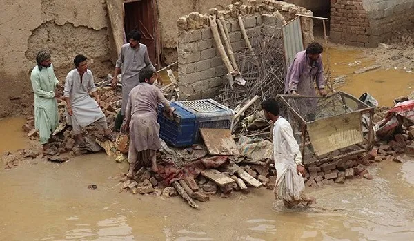floods in pakistan: पाकिस्तान ने अघोषित आपातकाल से निपटने के लिए मांगी वैश्विक सहायता