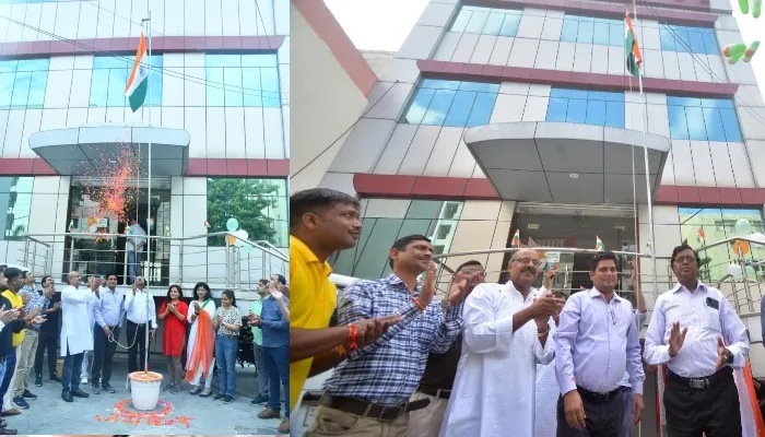 आजादी की 75वीं वर्षगांठ पर अमृत विचार के लखनऊ कार्यालय में किया गया ध्वजारोहण