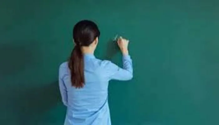 झांसी: फर्जी नियुक्तिपत्र से नौकरी हासिल करने वाली शिक्षिकाओं के खिलाफ मामला दर्ज