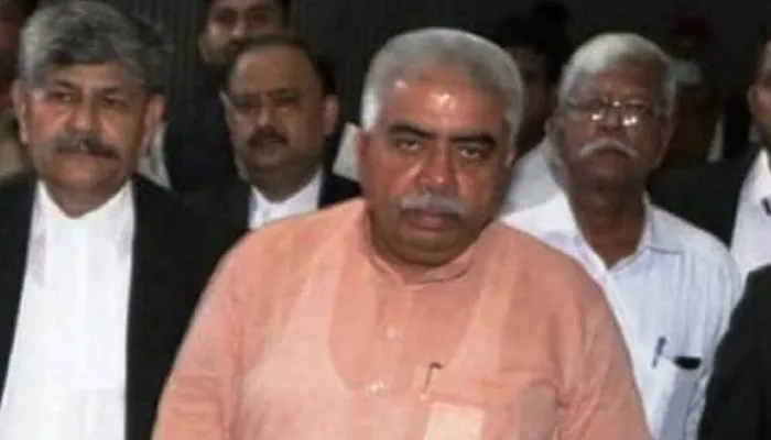 कानपुर: एमपी-एमएलए कोर्ट में पेश हुए मंत्री राकेश सचान, जानें मामला