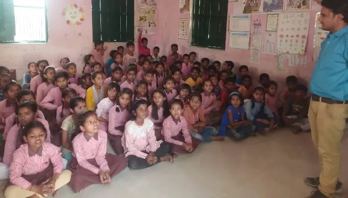 अयोध्या: अब बच्चों को शिक्षक पढ़ाएंगे सड़क सुरक्षा का पाठ, गठित होंगी समितियां
