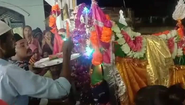 हरदोई: सातवीं मोहर्रम पर हजरत कासिम की शहादत को याद कर गम में फूट-फूट कर रोए अजादार